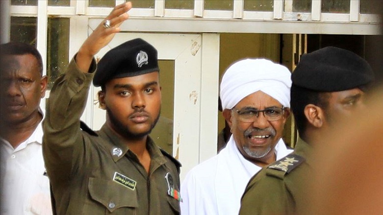 Sudan’ın devrik lideri darbeden sonra ilk kez görüntülendi